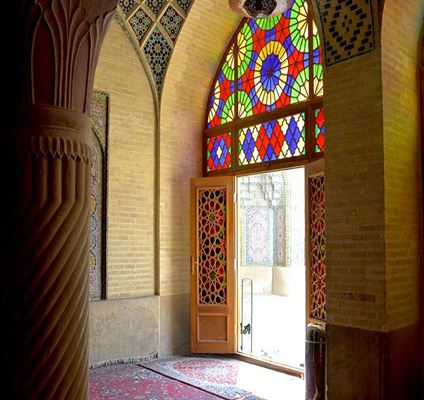 มัสยิดนะศีร อัลมุลก์ (Nasir-ol-Molk Mosque)
